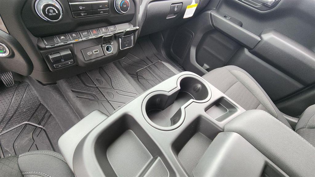 new 2025 Chevrolet Silverado 1500 car, priced at $37,000