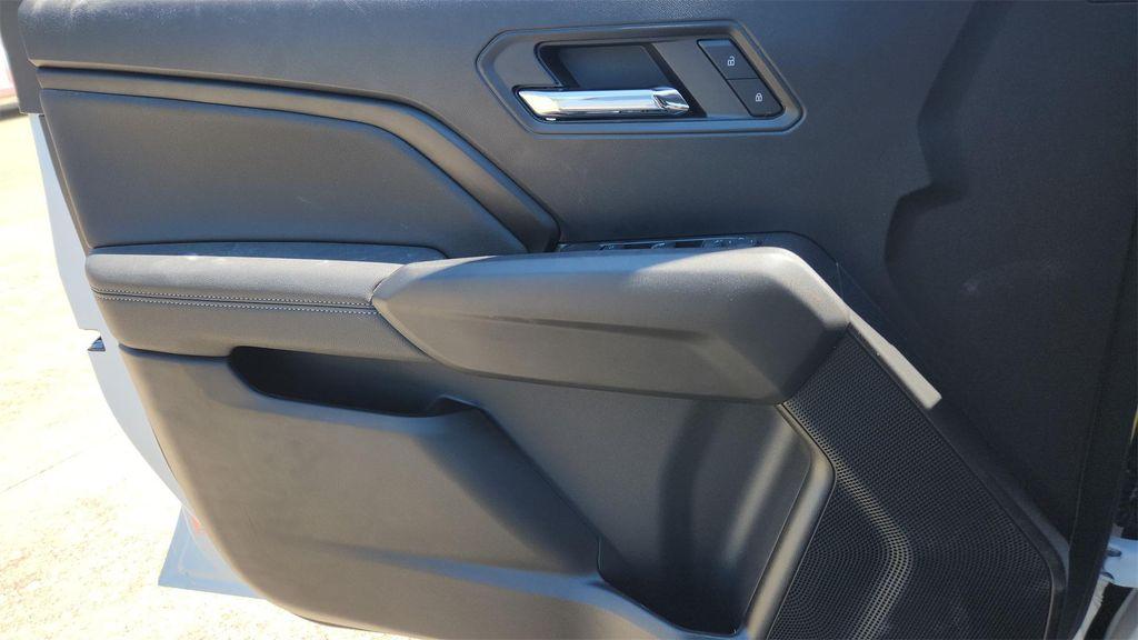 new 2026 Chevrolet Colorado car, priced at $44,000