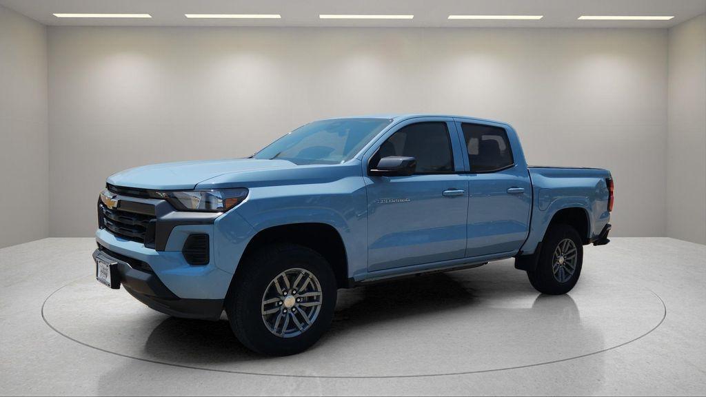 new 2025 Chevrolet Colorado car, priced at $33,000