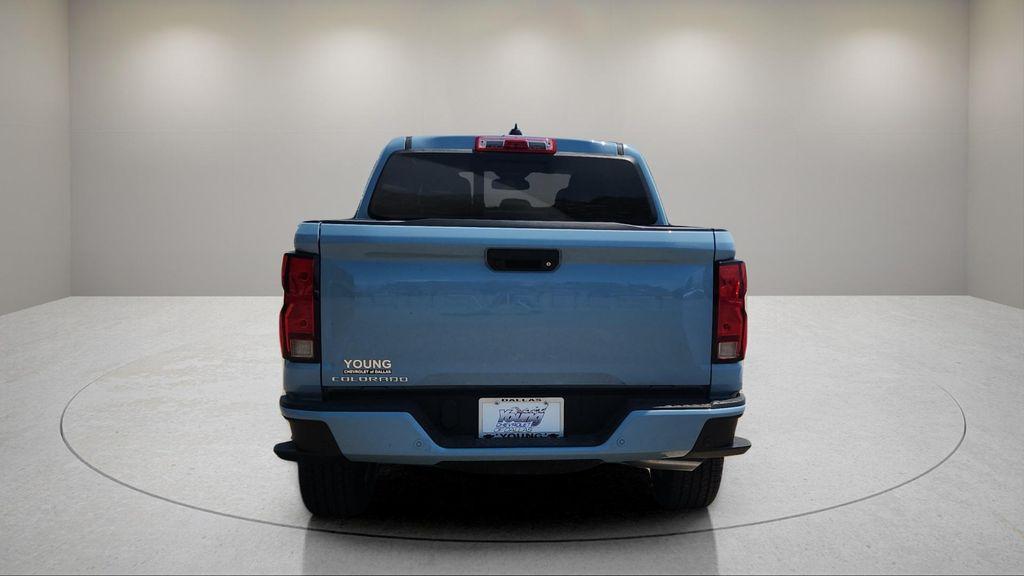 new 2025 Chevrolet Colorado car, priced at $33,000