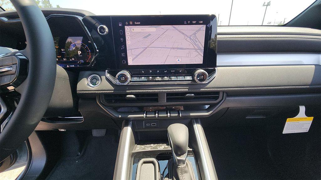 new 2025 Chevrolet Colorado car, priced at $33,000