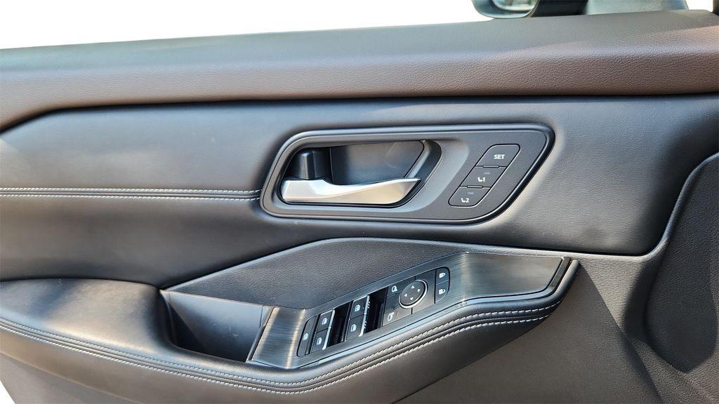 used 2023 Nissan Rogue car, priced at $22,684