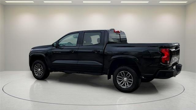 new 2024 Chevrolet Colorado car, priced at $33,000