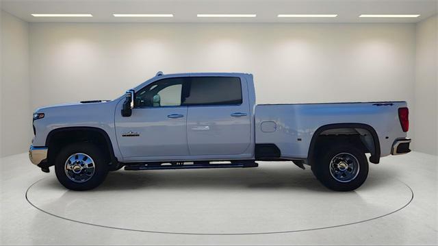 new 2025 Chevrolet Silverado 3500 car, priced at $80,000