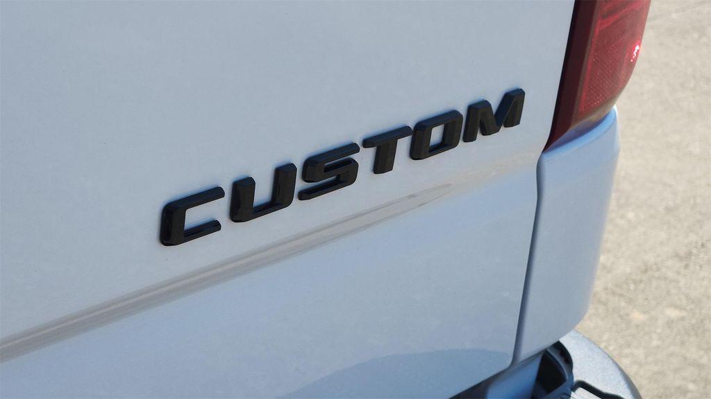 new 2026 Chevrolet Silverado 1500 car, priced at $42,250