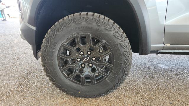 new 2025 Chevrolet Colorado car, priced at $41,500