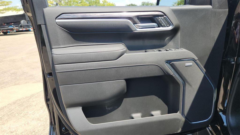 new 2026 Chevrolet Silverado 1500 car, priced at $62,000