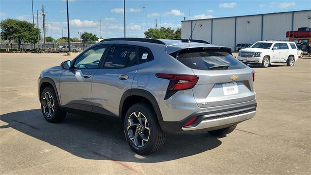 new 2025 Chevrolet Trax car, priced at $25,235