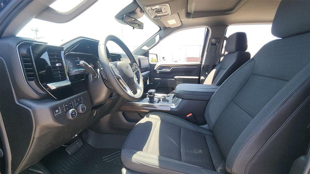 new 2025 Chevrolet Silverado 1500 car, priced at $56,000