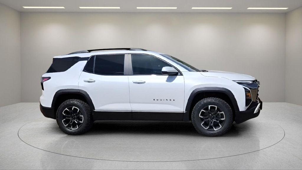 new 2026 Chevrolet Equinox car, priced at $32,000