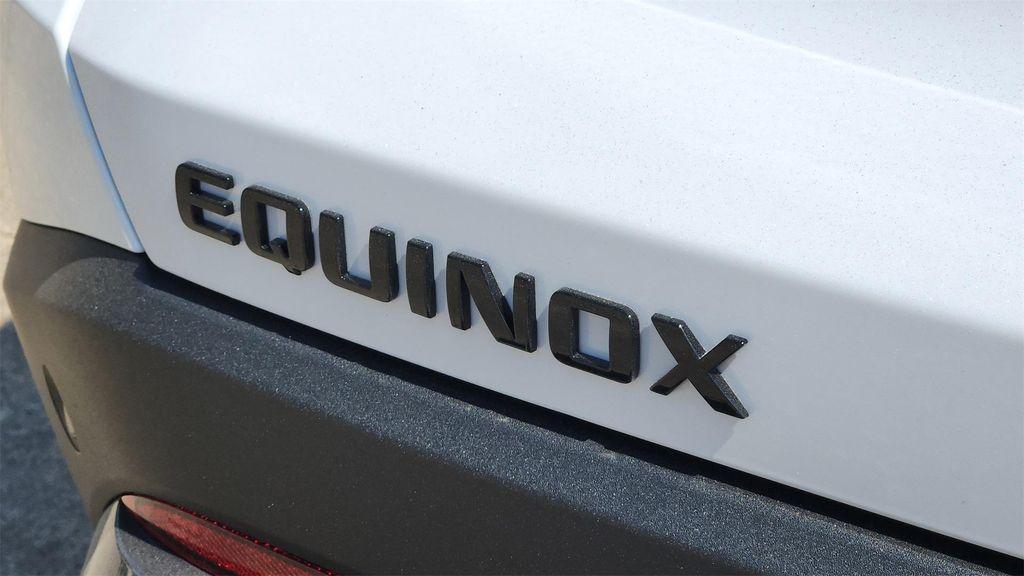 new 2026 Chevrolet Equinox car, priced at $32,000