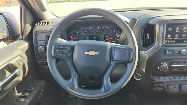 new 2025 Chevrolet Silverado 1500 car, priced at $39,500