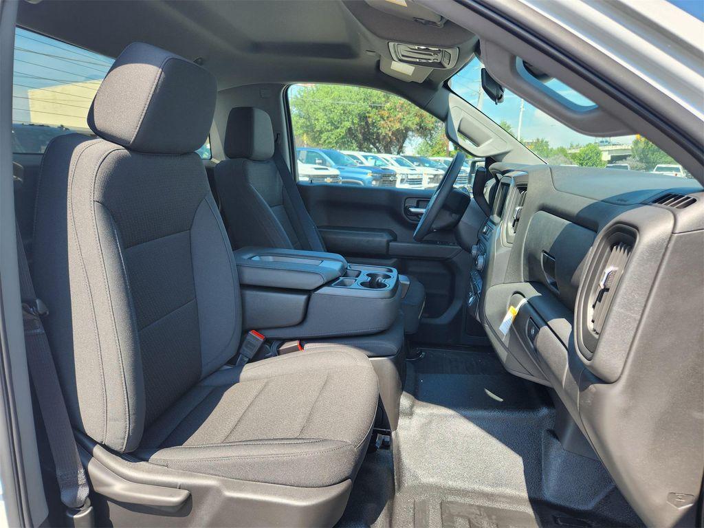 new 2025 Chevrolet Silverado 1500 car, priced at $39,250