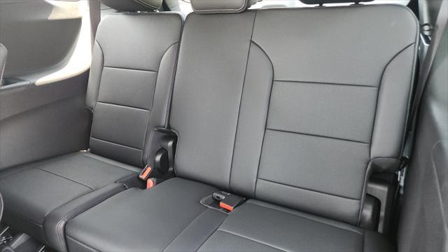 new 2025 Chevrolet Traverse car, priced at $46,445