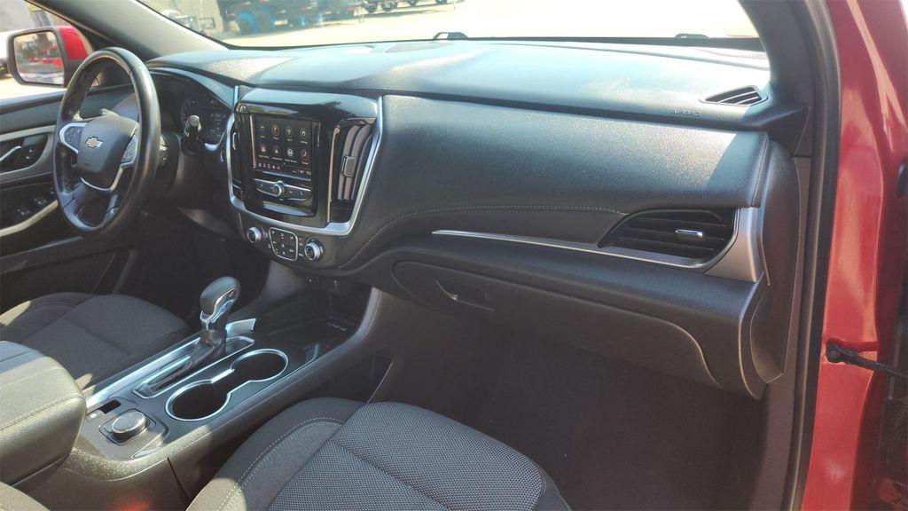 used 2022 Chevrolet Traverse car, priced at $22,500