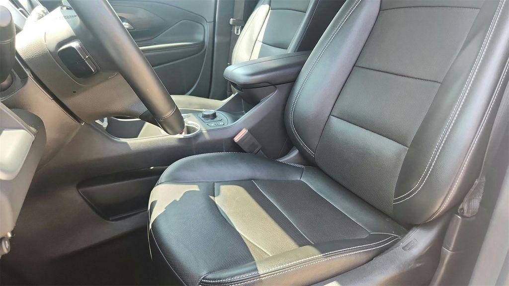 used 2023 GMC Terrain car, priced at $20,868