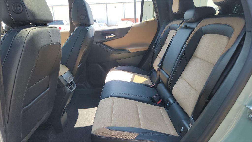 new 2026 Chevrolet Equinox car, priced at $32,000