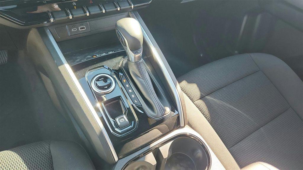 used 2024 Chevrolet Colorado car, priced at $35,972