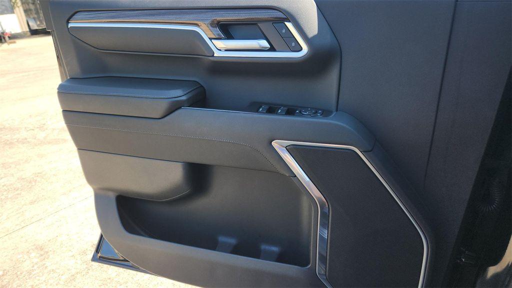 used 2025 Chevrolet Silverado 1500 car, priced at $41,000