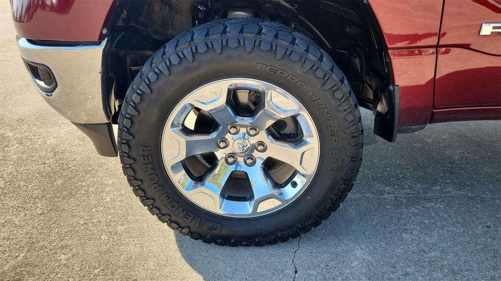 used 2021 Ram 1500 car, priced at $32,000