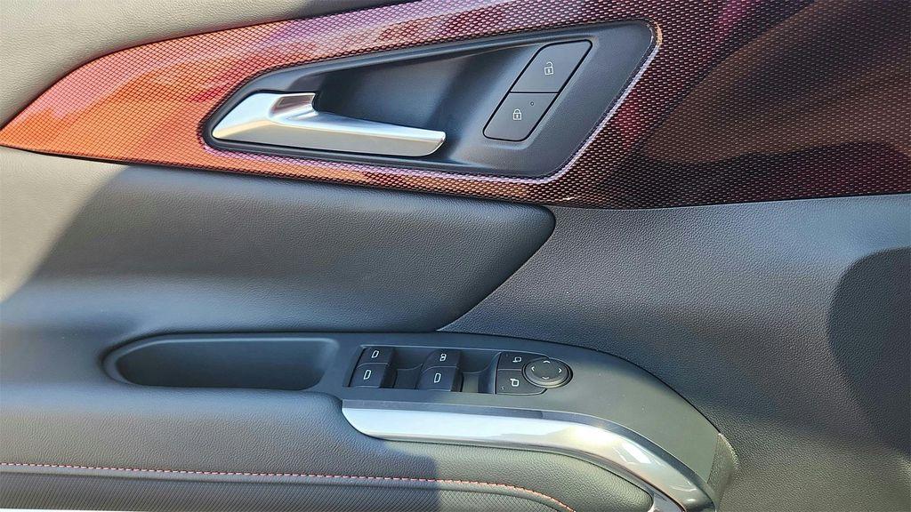 new 2026 Chevrolet Traverse car, priced at $52,445