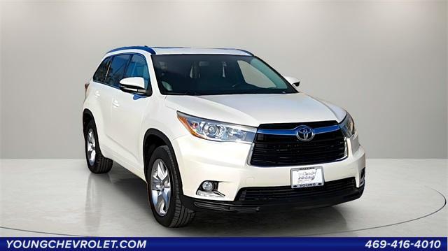 used 2016 Toyota Highlander car, priced at $17,500