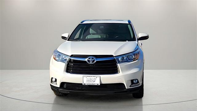 used 2016 Toyota Highlander car, priced at $17,500