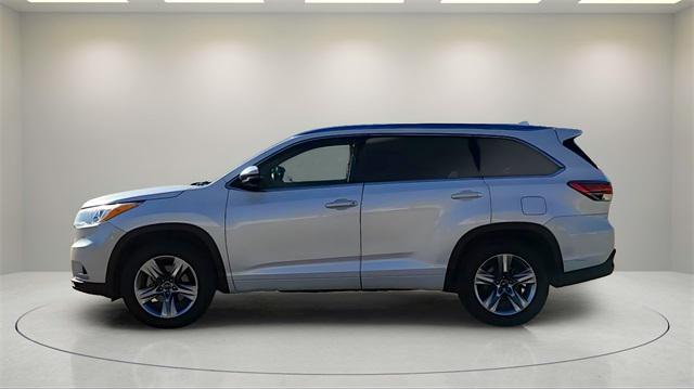 used 2016 Toyota Highlander car, priced at $17,500