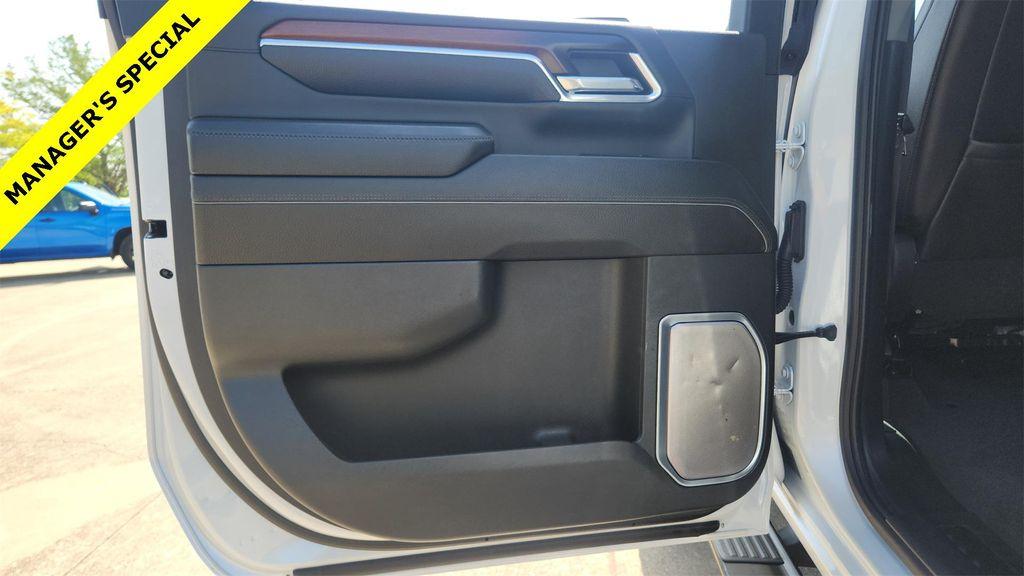used 2024 GMC Sierra 2500 car, priced at $67,000