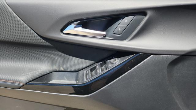 new 2026 Chevrolet Equinox car, priced at $33,000