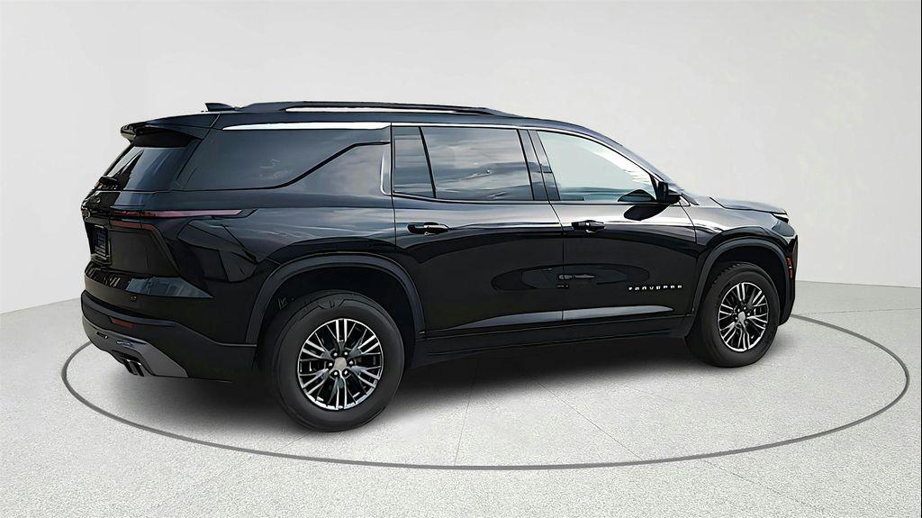 used 2024 Chevrolet Traverse car, priced at $36,000