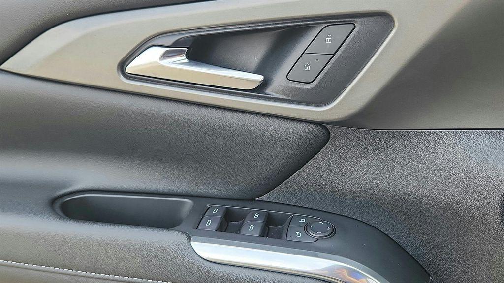used 2024 Chevrolet Traverse car, priced at $36,000