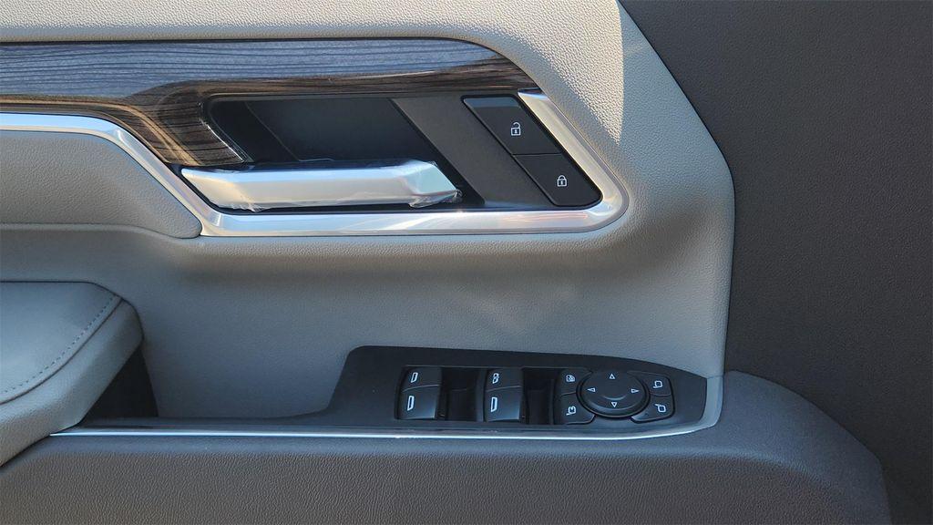new 2025 Chevrolet Silverado 2500 car, priced at $71,500