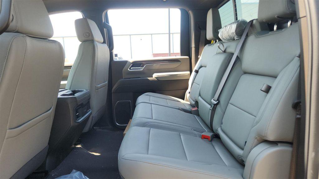 new 2025 Chevrolet Silverado 2500 car, priced at $71,500