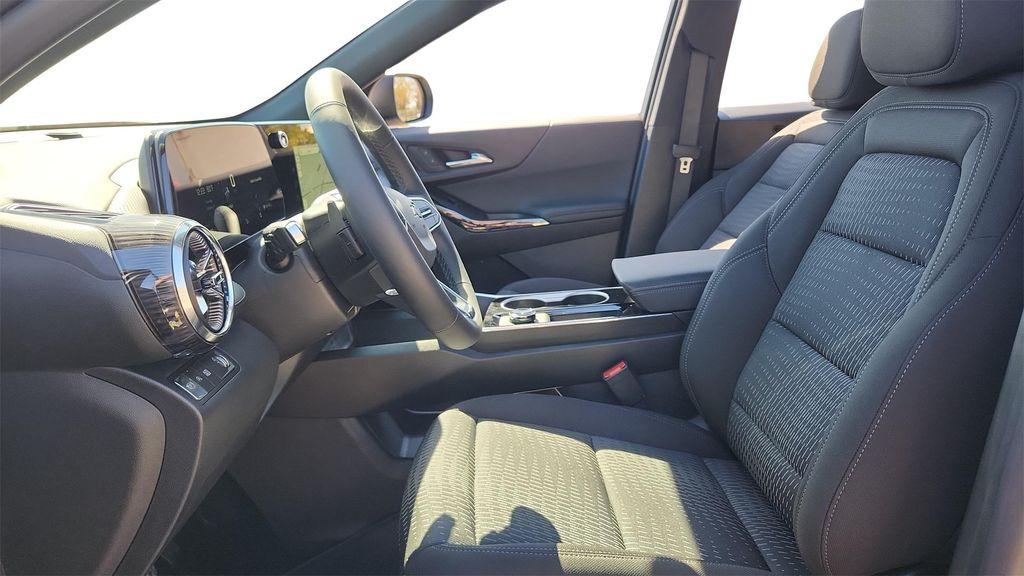 new 2026 Chevrolet Equinox car, priced at $29,000