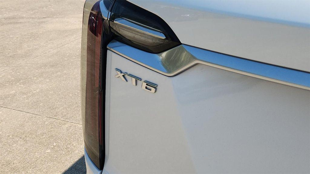 used 2020 Cadillac XT6 car, priced at $29,500