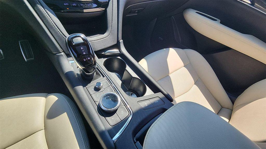 used 2020 Cadillac XT6 car, priced at $29,500