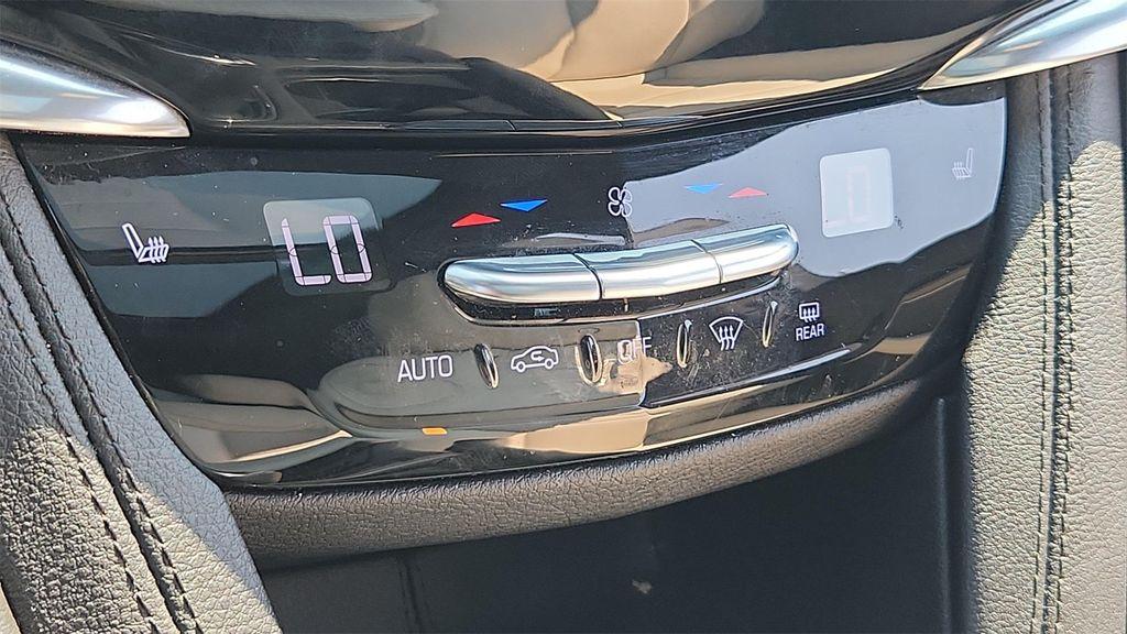 used 2020 Cadillac XT6 car, priced at $29,500