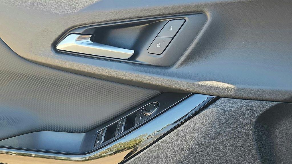new 2026 Chevrolet Equinox car, priced at $34,500