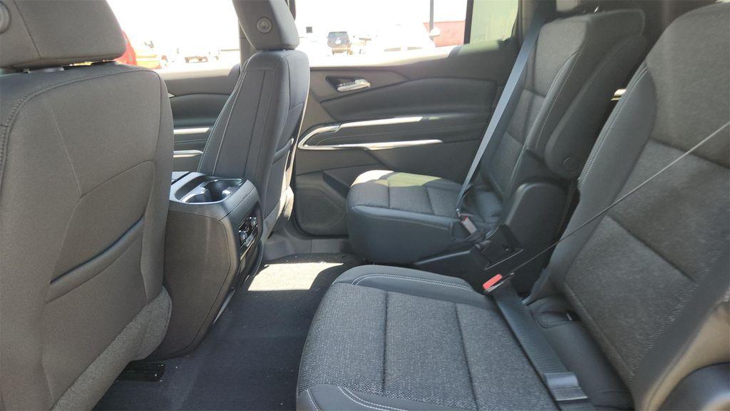 new 2026 Chevrolet Traverse car, priced at $45,500
