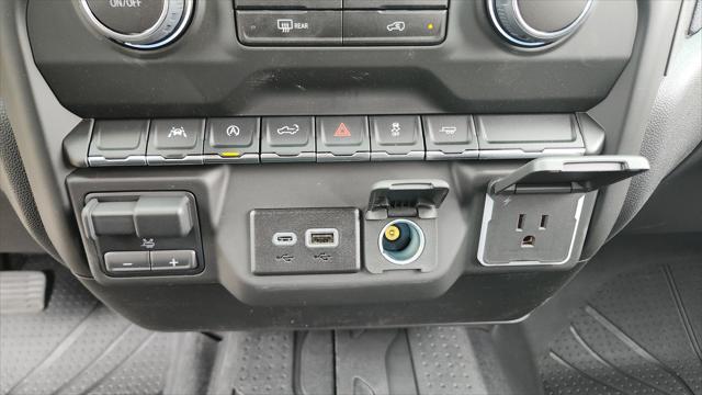 new 2025 Chevrolet Silverado 1500 car, priced at $38,500