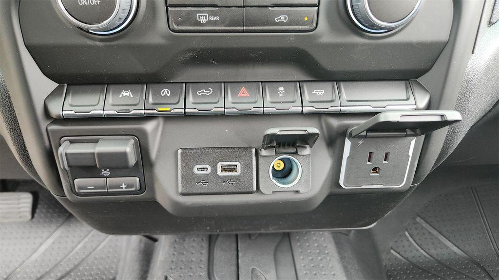 new 2025 Chevrolet Silverado 1500 car, priced at $38,500