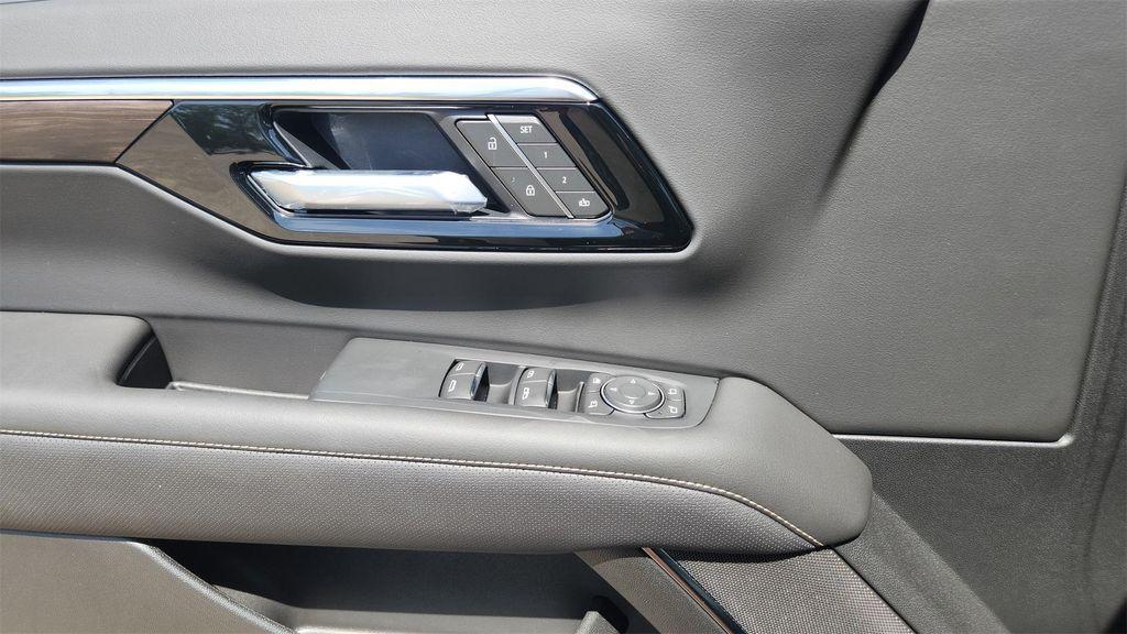 new 2025 Chevrolet Tahoe car, priced at $77,000