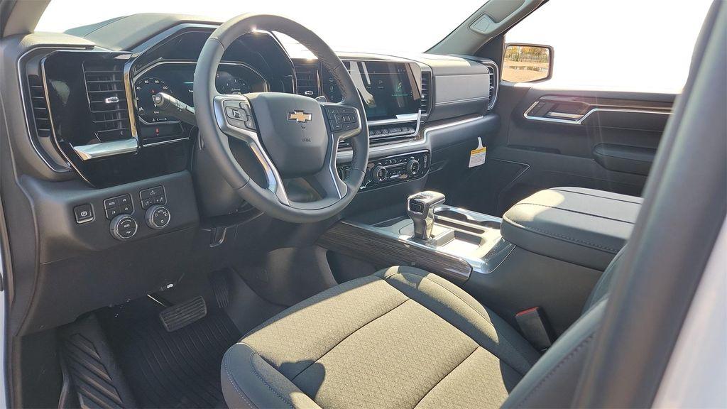 new 2026 Chevrolet Silverado 1500 car, priced at $51,000
