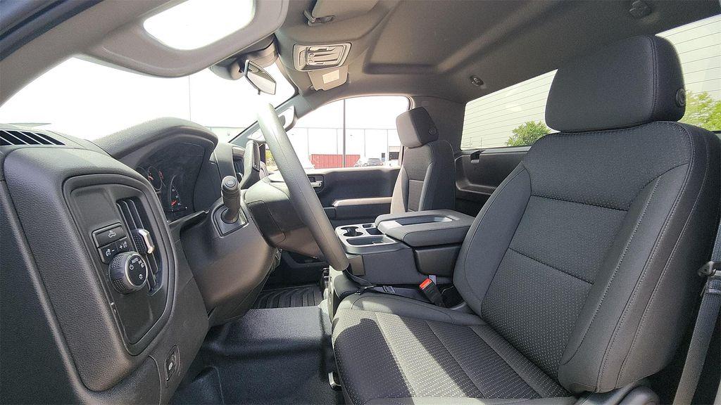 new 2025 Chevrolet Silverado 1500 car, priced at $35,750