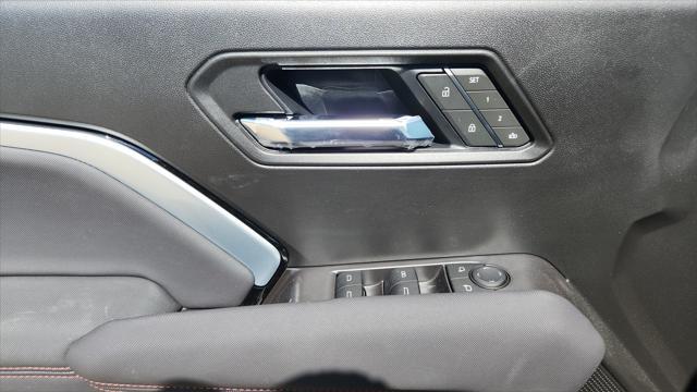 new 2025 Chevrolet Colorado car, priced at $45,000
