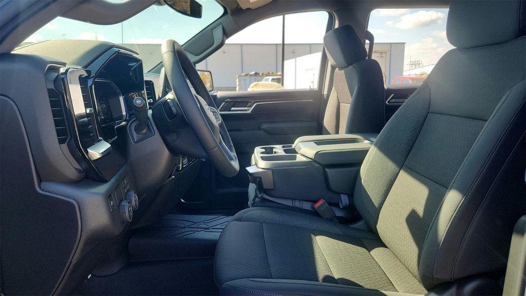 new 2026 Chevrolet Silverado 1500 car, priced at $41,250