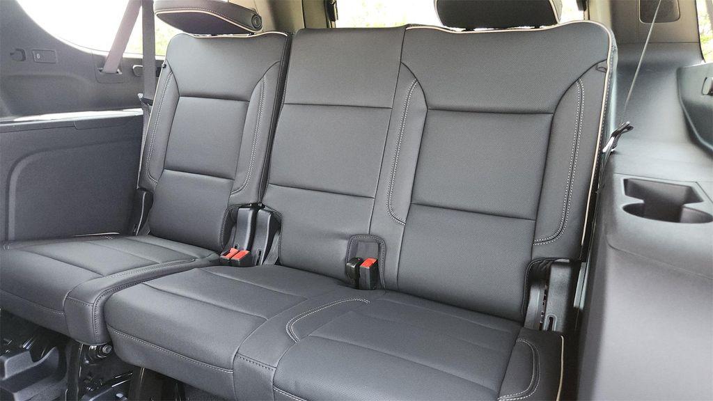 new 2025 Chevrolet Suburban car, priced at $75,000