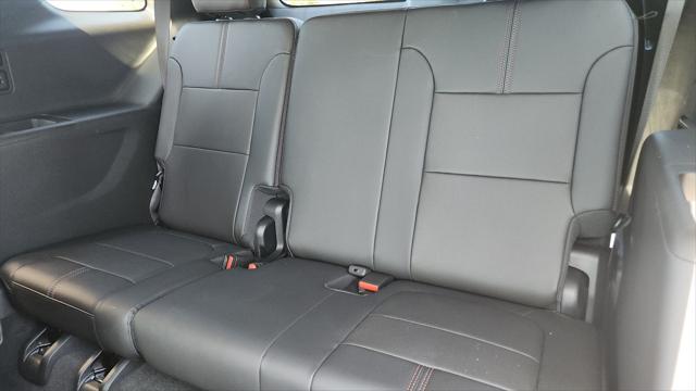 used 2023 Chevrolet Traverse car, priced at $35,500
