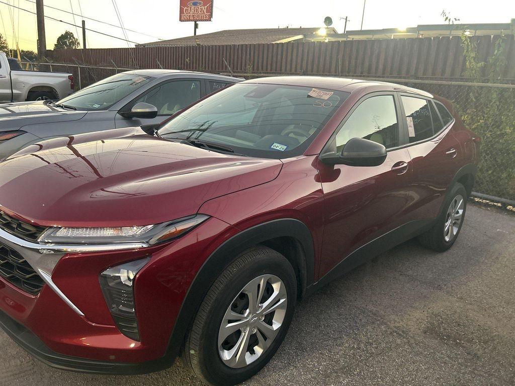 used 2024 Chevrolet Trax car, priced at $18,890